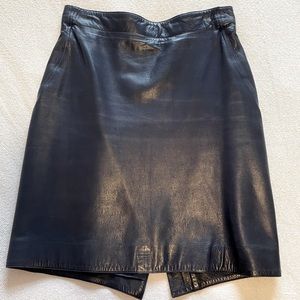 Claude Montana leather skirt acquired at James Veloria FR size 38